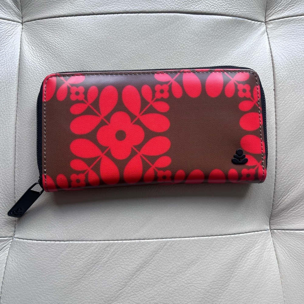 Orla Kiely Wallet- brand new in pkging!